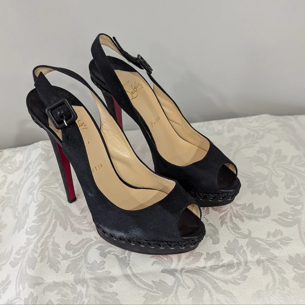 Christian Louboutin Peep Toe Slingbacks Size 38 red and black slingback